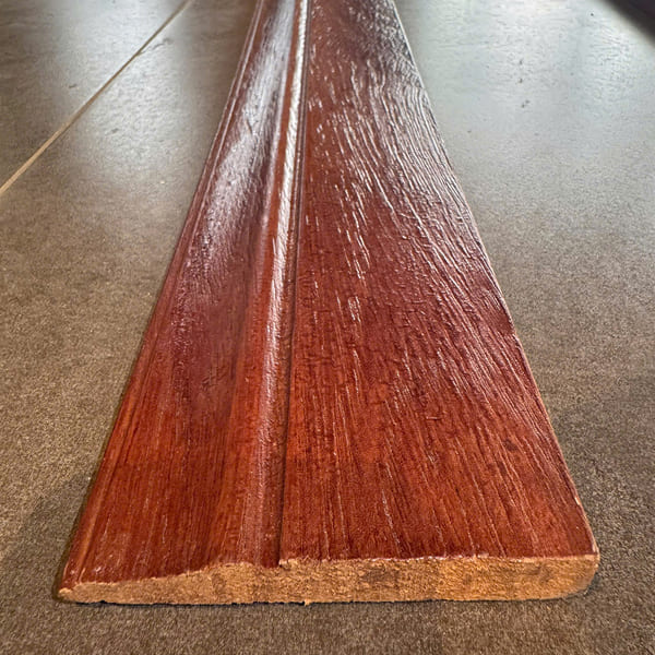 Len chân tường gỗ Căm xe