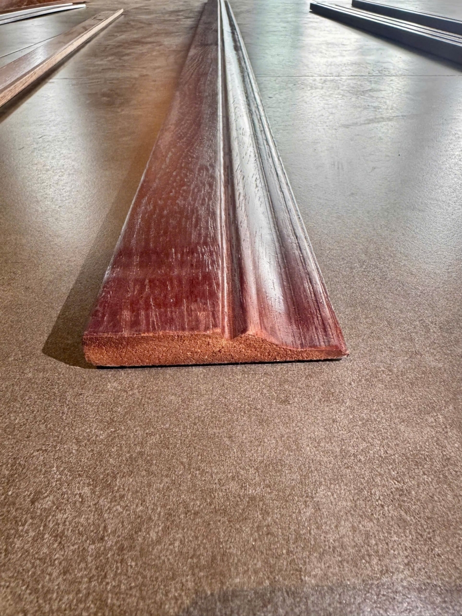 Len chân tường gỗ Căm xe