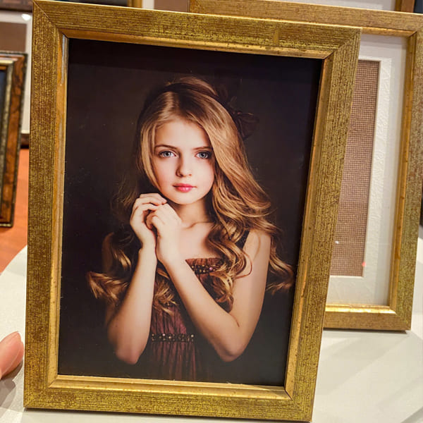 Khung Tranh nhập khẩu